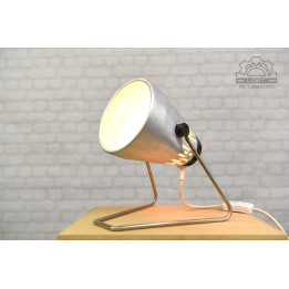 Lampa stołowa