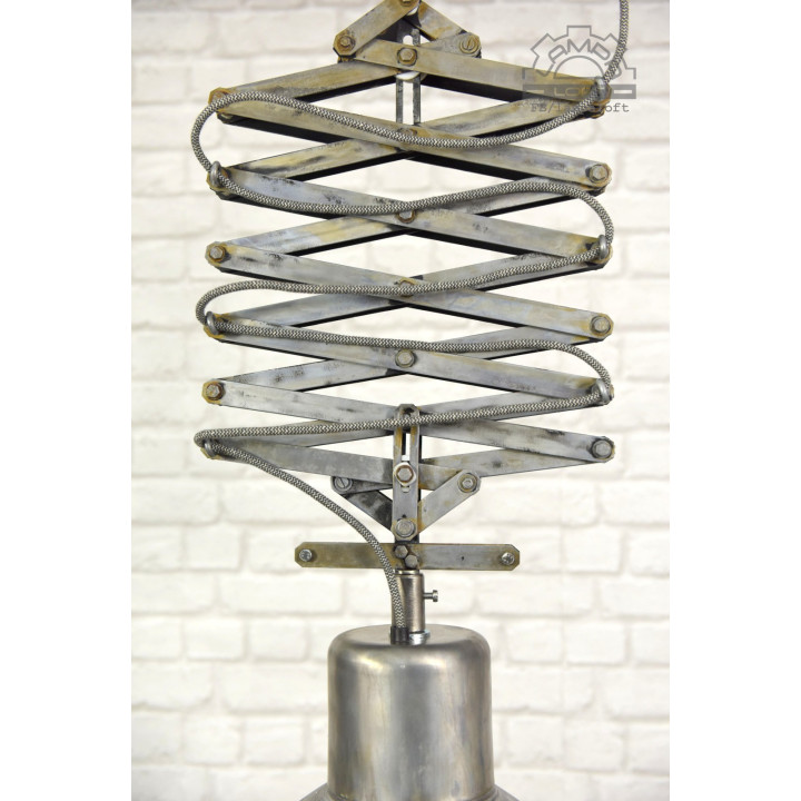 Lampa industrialna nożycowa