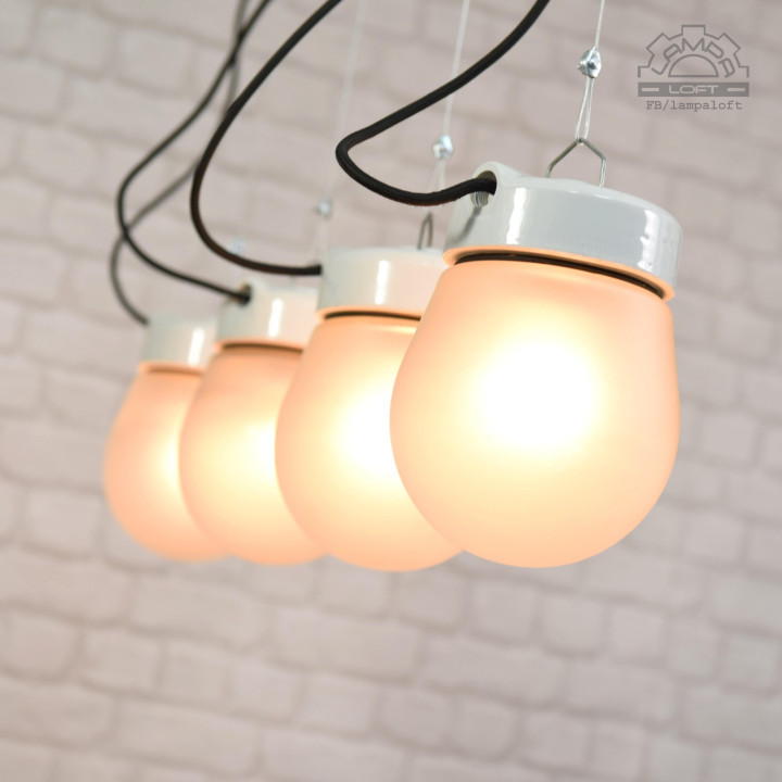 Lampa porcelanowa z lat 70'