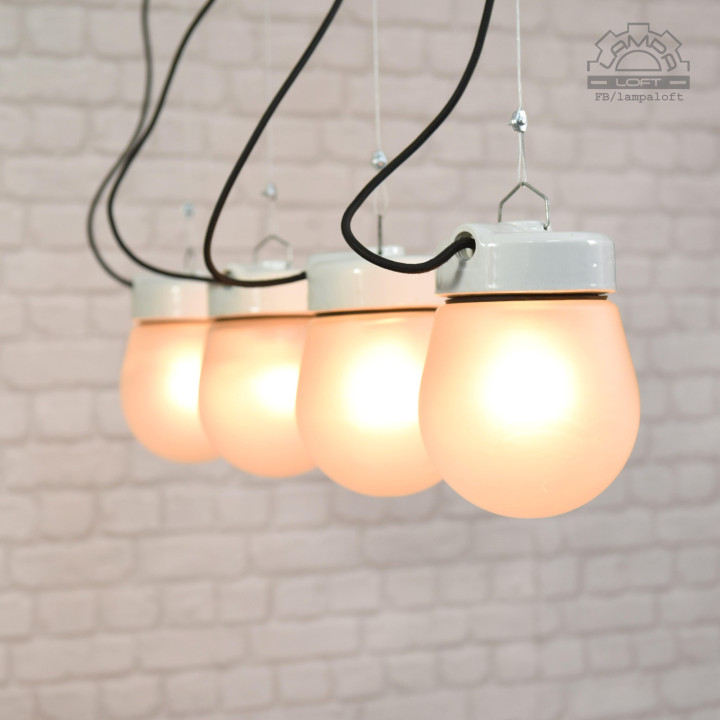 Lampa porcelanowa z lat 70'