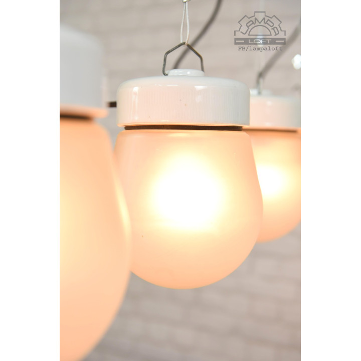 Lampa porcelanowa z lat 70'