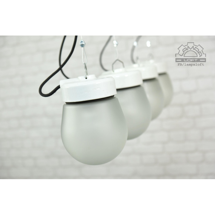 Lampa porcelanowa z lat 70'