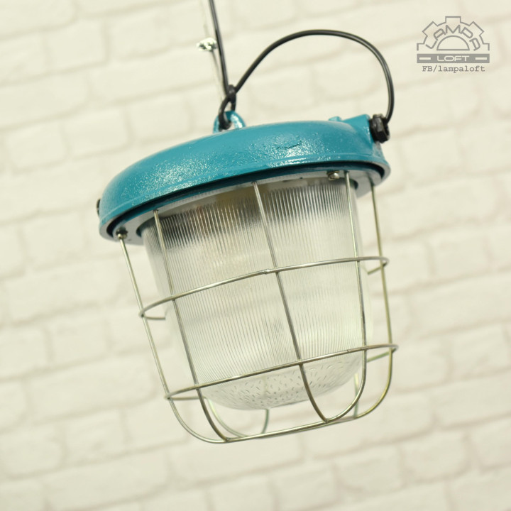 Lampa industrialna OS-200P z lat 70'