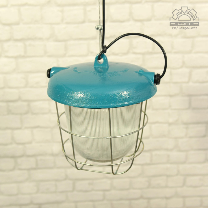 Lampa industrialna OS-200P z lat 70'