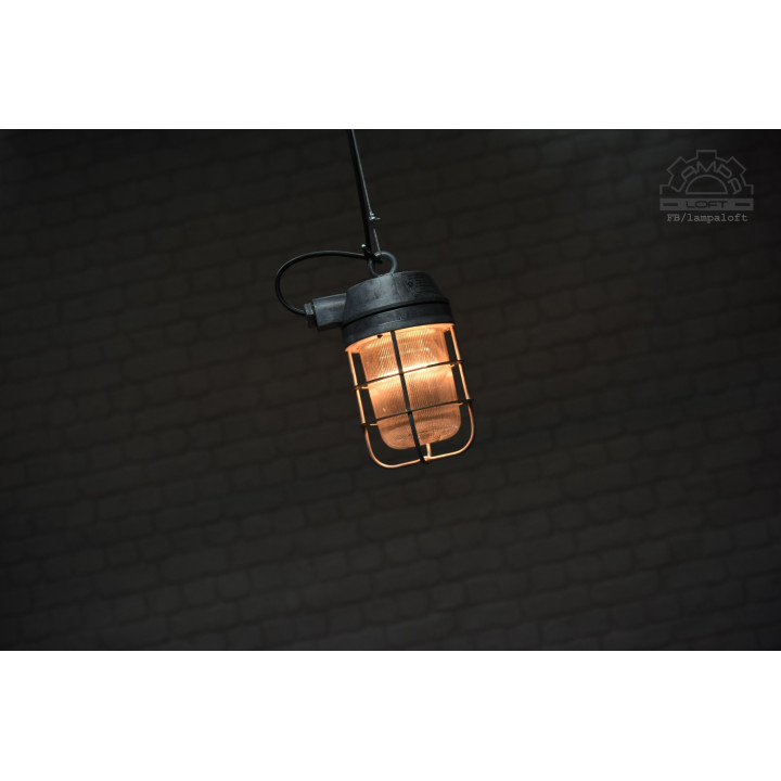 Bułgarska lampa industrialna z lat 70'