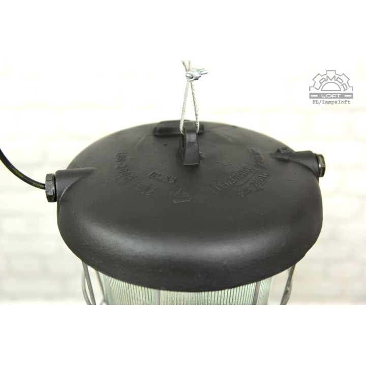 Lampa industrialna OS-200P z lat 70'
