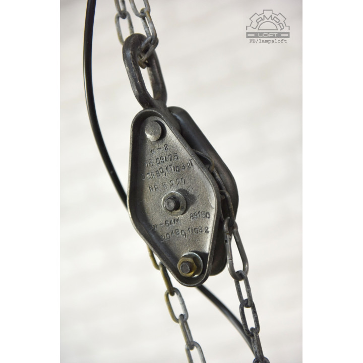 Lampa industrialna z lat 50'