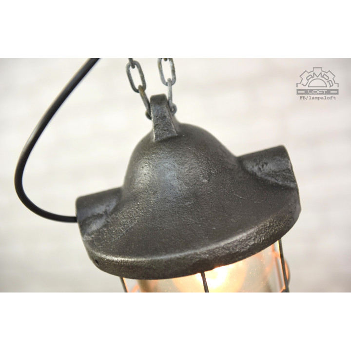 Lampa industrialna z lat 50'