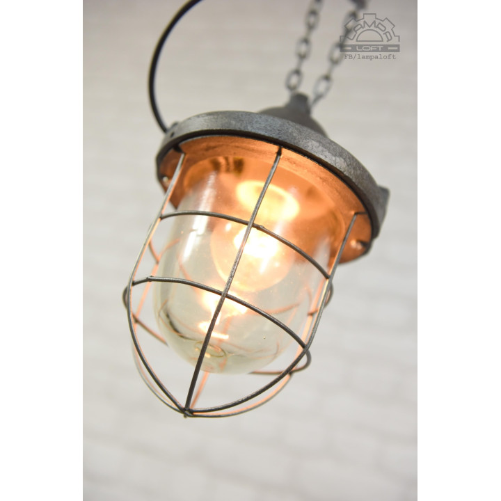 Lampa industrialna z lat 50'