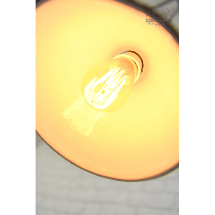 Lampa industrialna z lat 30'