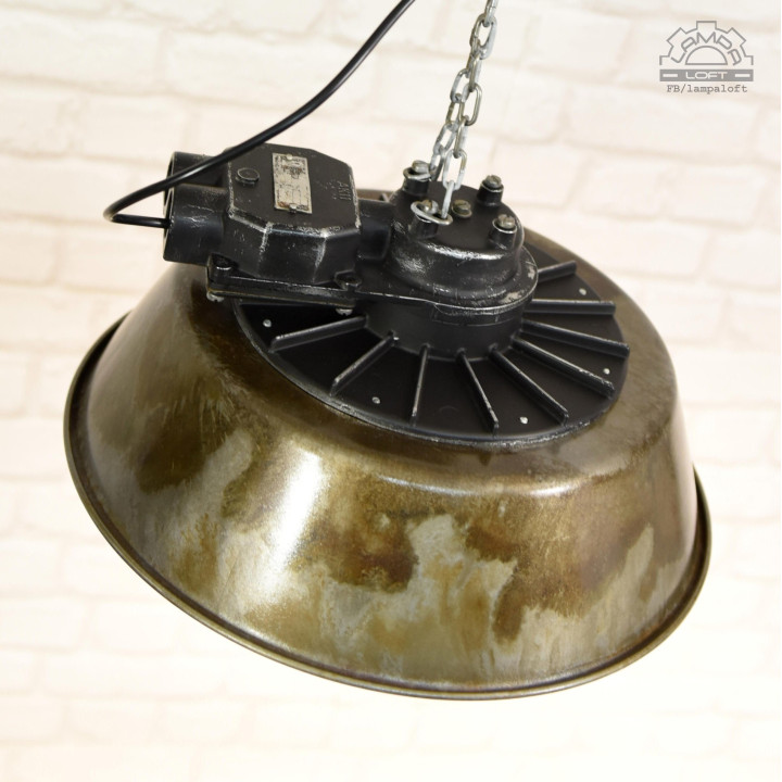 Lampa okrętowa FAMOR z lat 80'