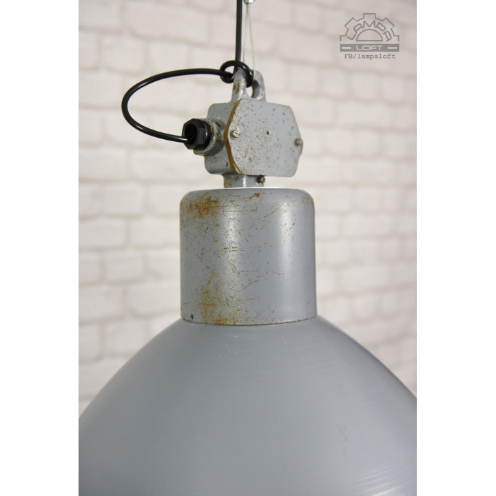 Lampa industrialna OG-200 w oryginalnym stanie