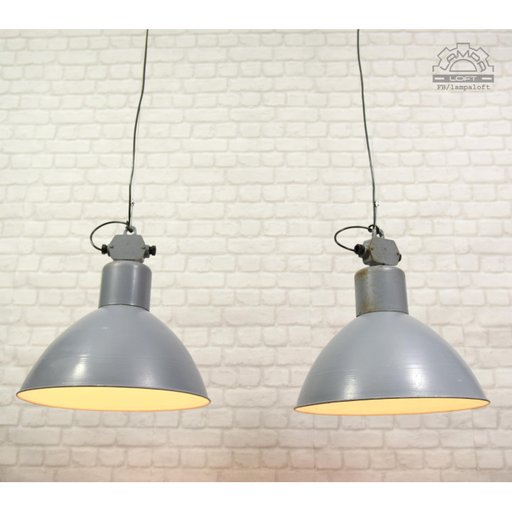 Lampa industrialna OG-200 w oryginalnym stanie