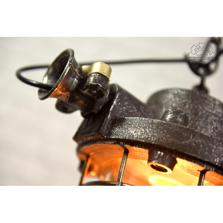 Lampa industrialna z lat 60' LPW-200