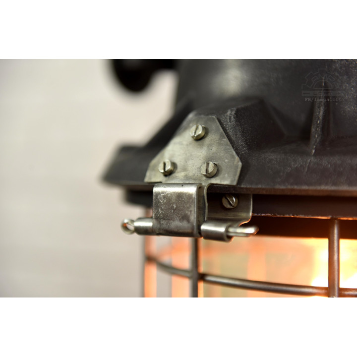 Lampa industrialna ORPW-125 MESKO z lat 70'