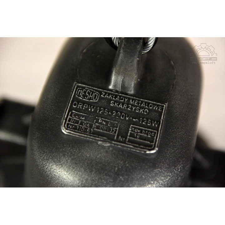 Lampa industrialna ORPW-125 MESKO z lat 70'