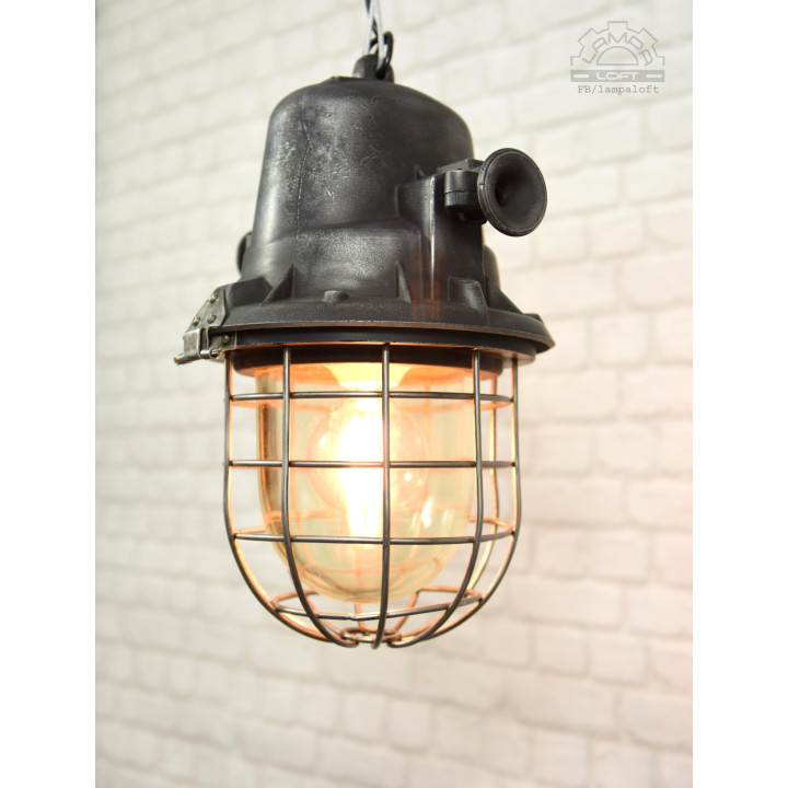 Lampa industrialna ORPW-125 MESKO z lat 70'