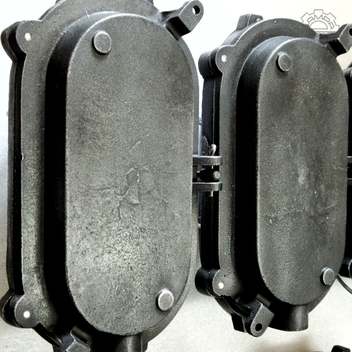 Kinkiet industrialny z lat 60'