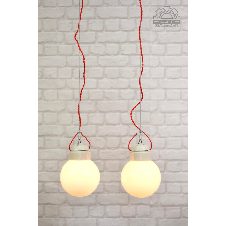 Lampa porcelanowa z lat 70'