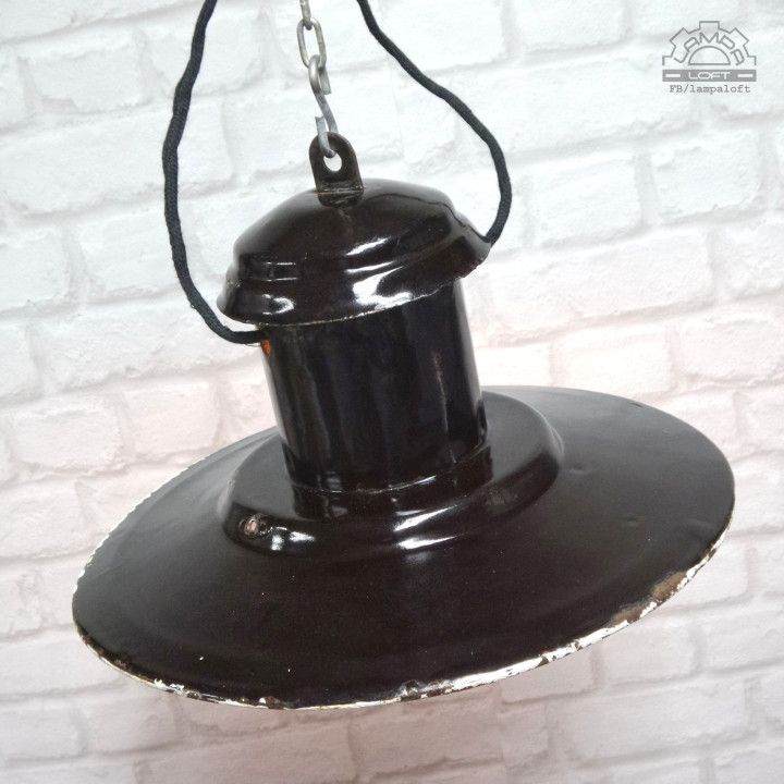 Radziecka lampa industrialna z lat 60'