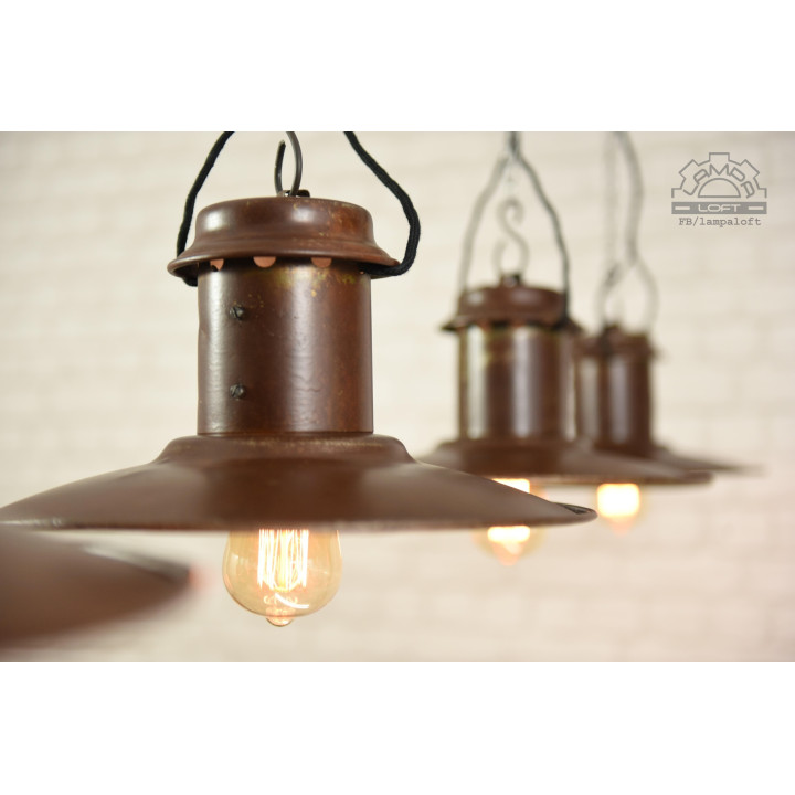 Radziecka lampa industrialna z lat 60'