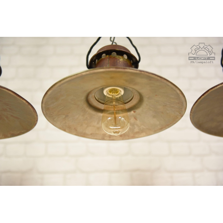 Radziecka lampa industrialna z lat 60'