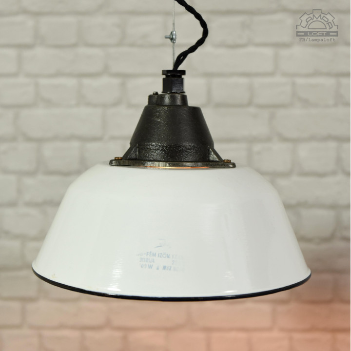 Węgierskie lampy industrialne