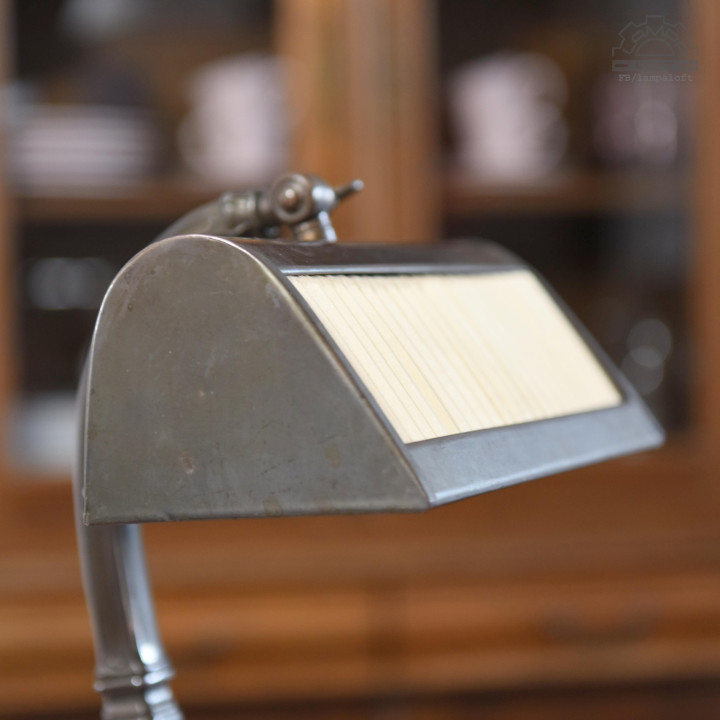 Lampa biurkowa secesja