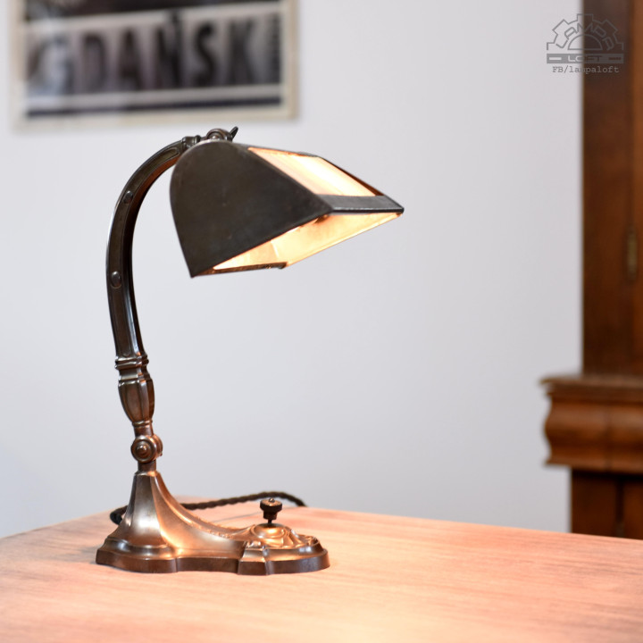 Lampa biurkowa secesja
