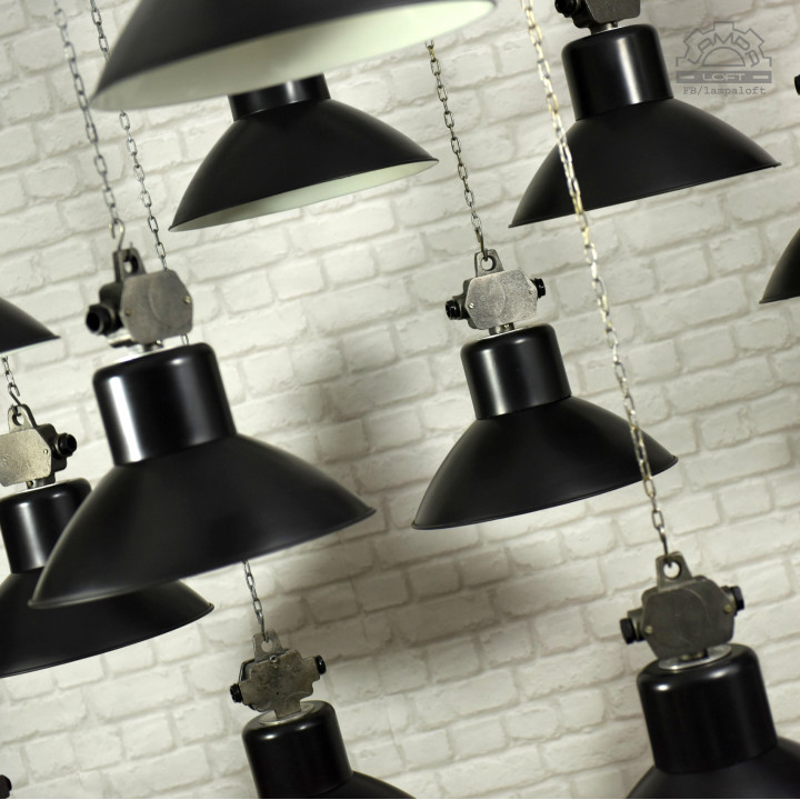 Lampy industrialne OG-200 z lat 80'