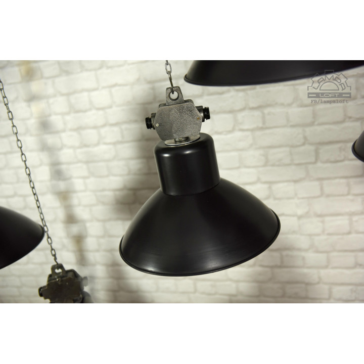 Lampy industrialne OG-200 z lat 80'