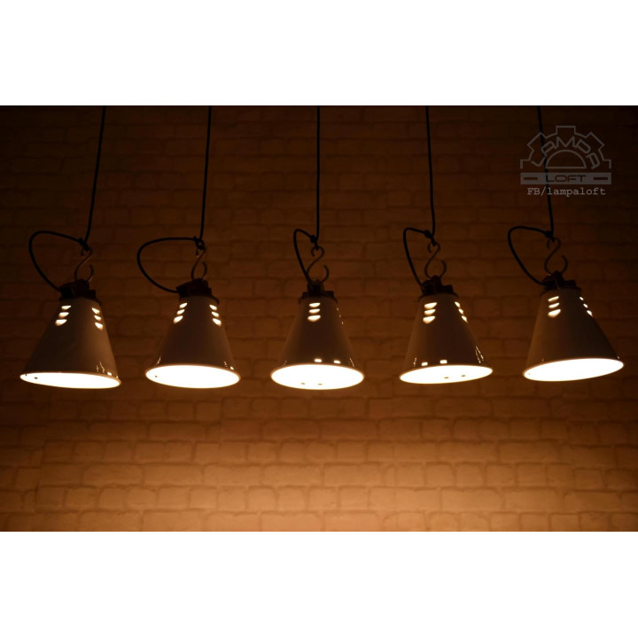 Lampa P-250 z lat 70'