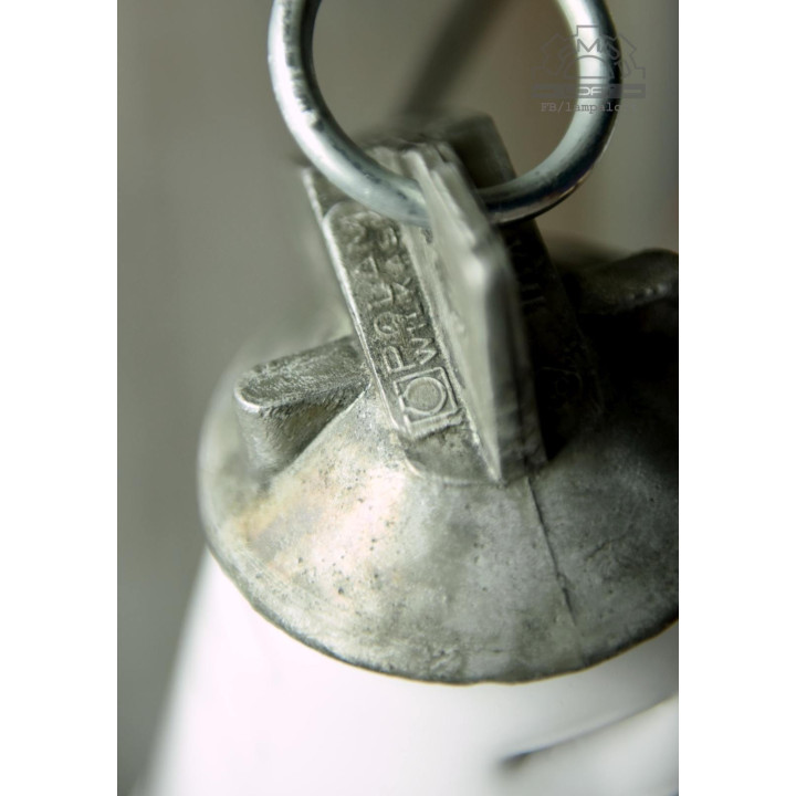 Lampa P-250 z lat 70'