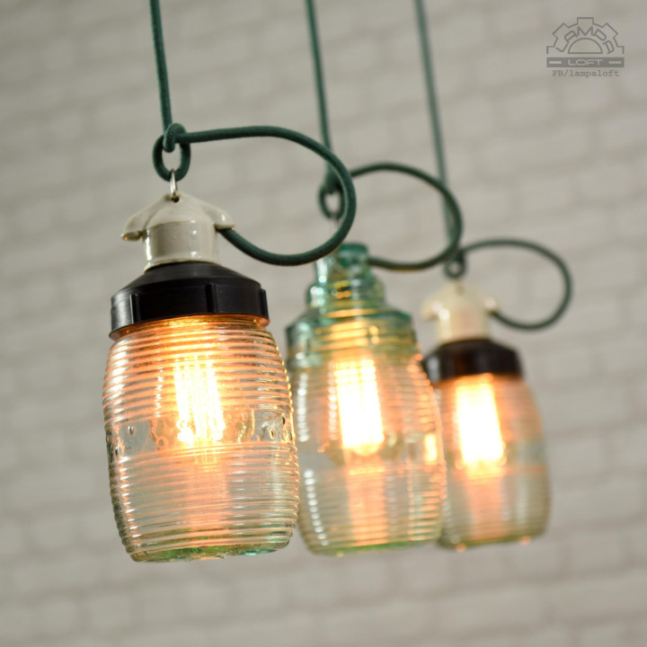 Radzieckie lampy industrialne z lat 70'