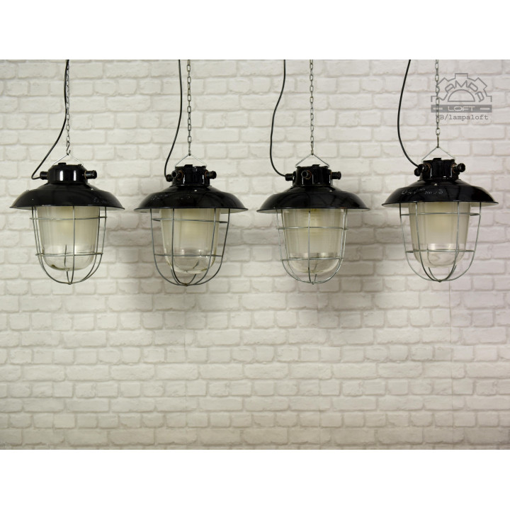 Lampy industrialne Elektrosvit z lat 60'