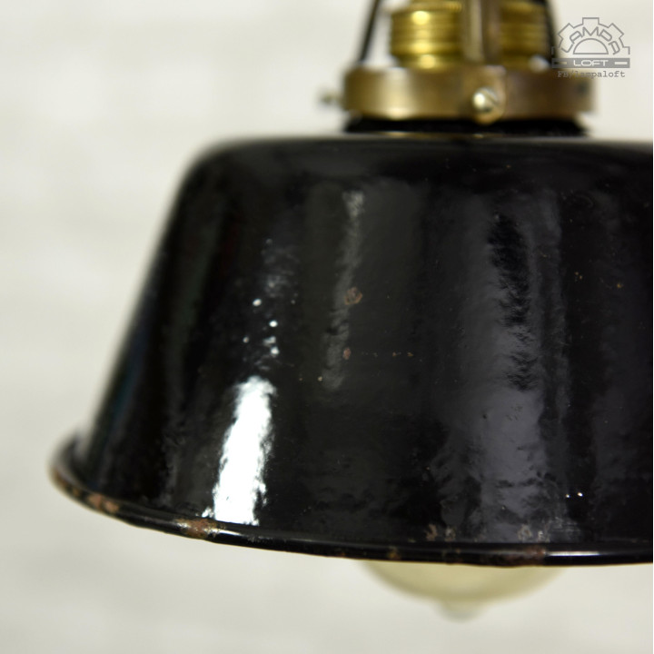 Niemiecka lampa emaliowana z lat 30'