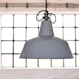 Niemiecka lampa emaliowana z lat 50'