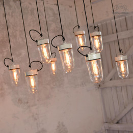 Wiszące lampy porcelanowe