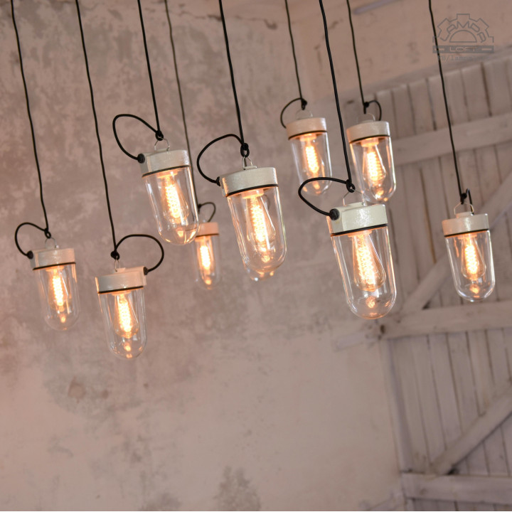 Wiszące lampy porcelanowe