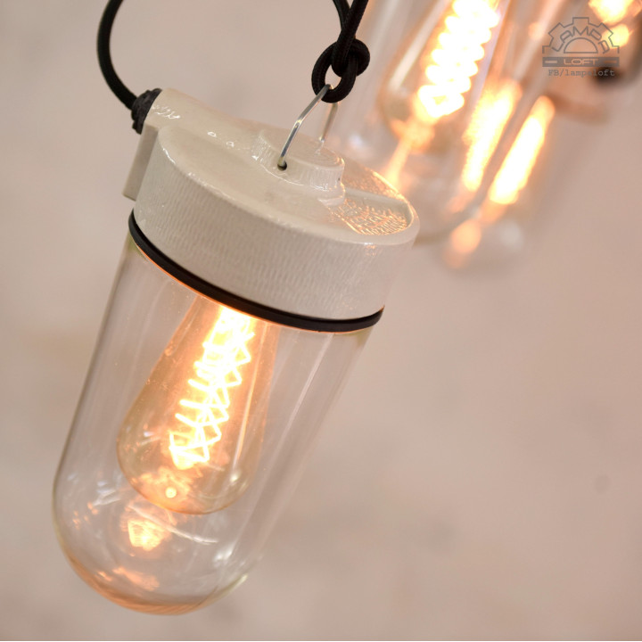 Wiszące lampy porcelanowe