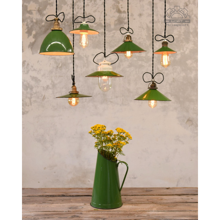 Zestaw lamp emaliowanych z lat 30'-60'