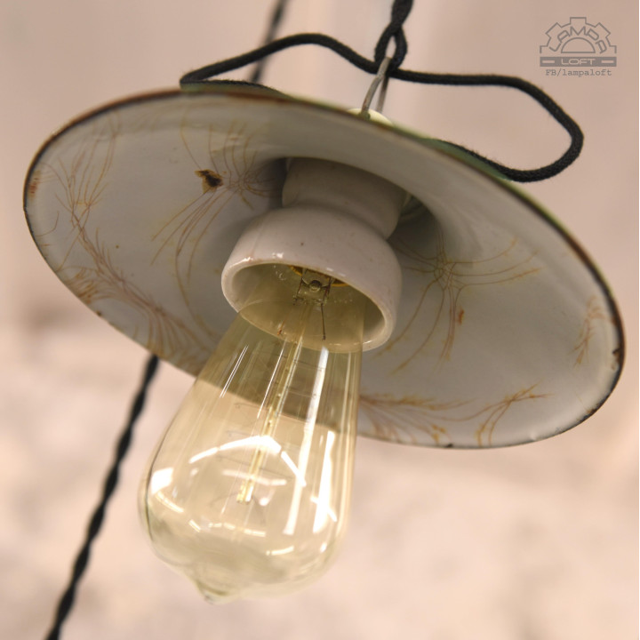 Zestaw lamp emaliowanych z lat 30'-60'