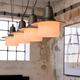 Lampa industrialna OŻk-1 z lat 50'