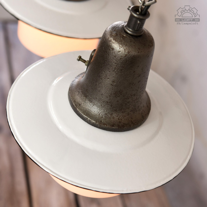 Lampa industrialna OŻk-1 z lat 50'