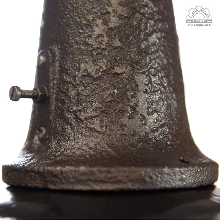 Lampa industrialna OŻk-1 z lat 50'