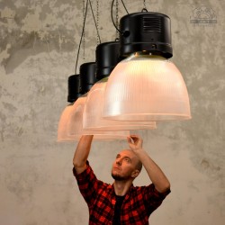 Włoskie lampy industrialne GEWISS