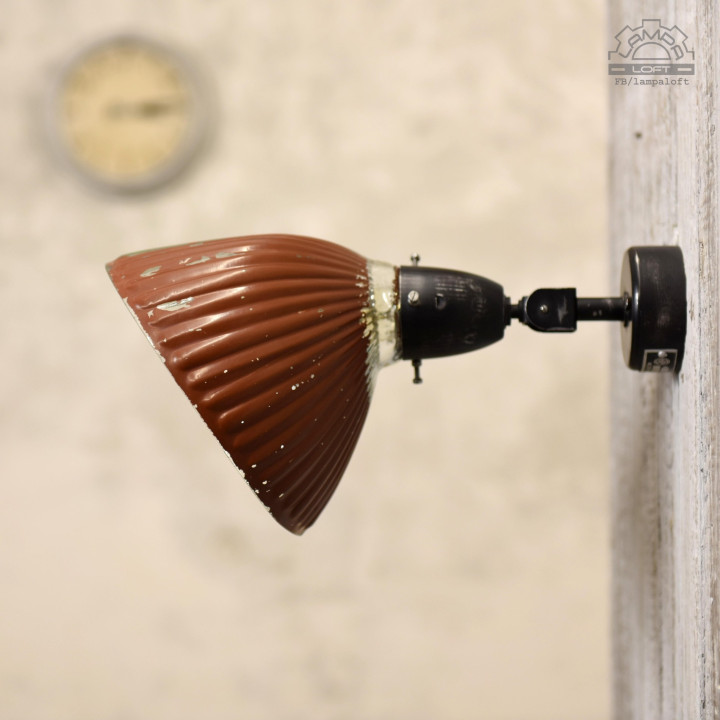 Czechosłowacka lampa lustrzana z lat 50'