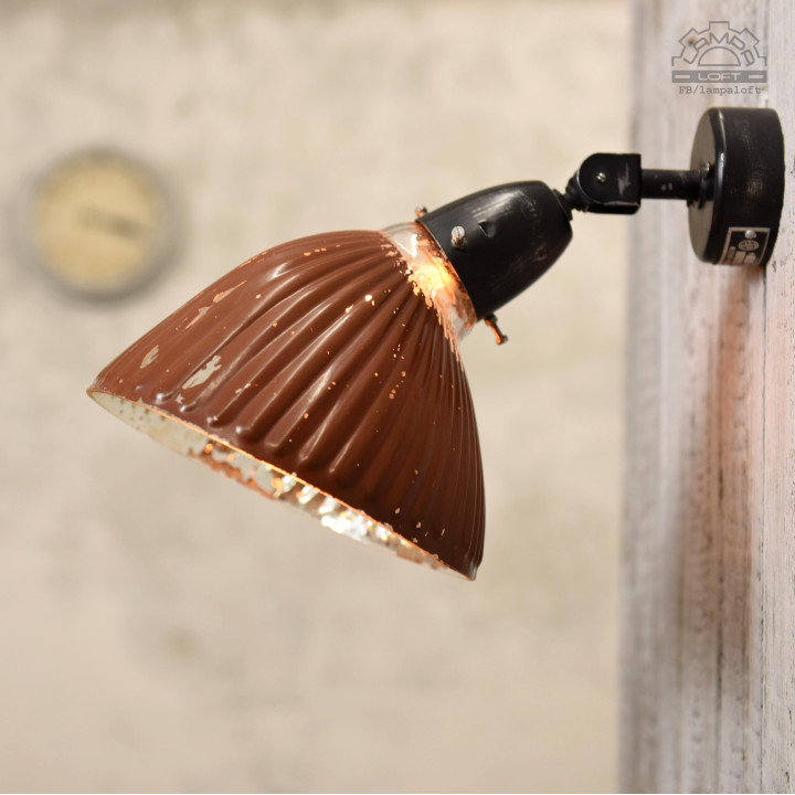 Czechosłowacka lampa lustrzana z lat 50'