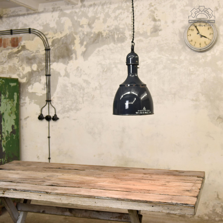 Węgierska lampa emaliowana z lat 50' EKA