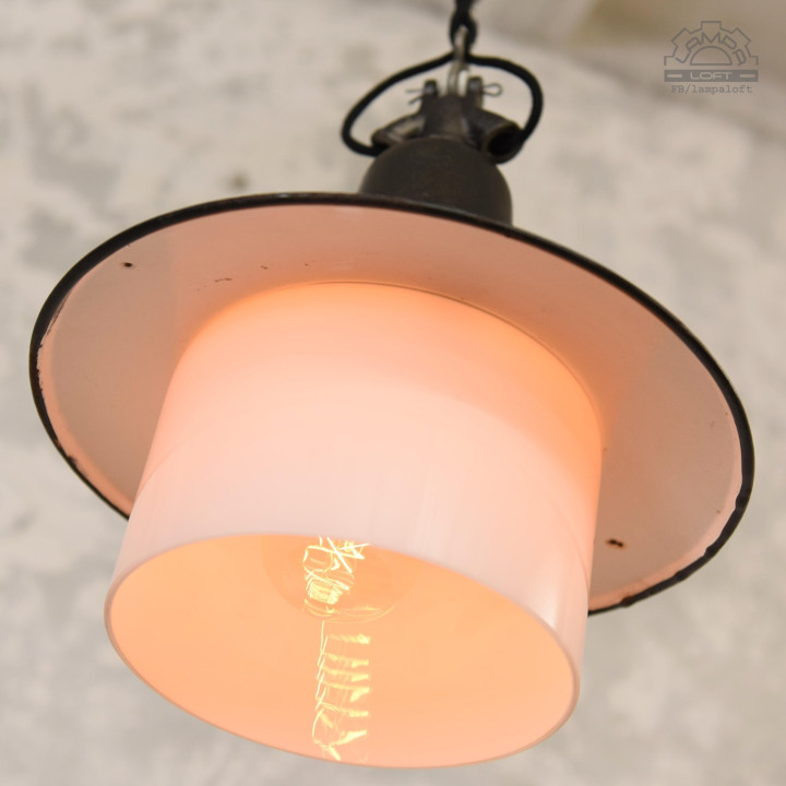 Lampa industrialna OŻk-1 z lat 50'